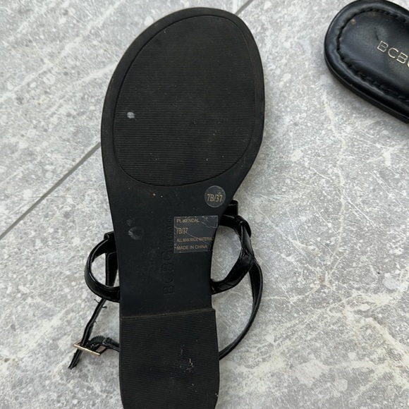 They are almost new , - Picture 2 of 3